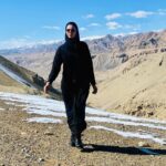 Meenakshi Dixit Instagram – Walk the shot 😉❤️🎶

#leh #ladakh #shooting #meenakshidixit #instagood #naturelovers Sangam, Confluence Of Zanskar & Indus River Near Leh