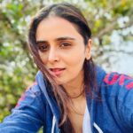 Meenakshi Dixit Instagram - Something interesting coming up 😇 #adventure #meenakshidixit #nature #photooftheday #candid #fun