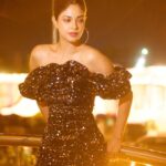 Meera Chopra Instagram – The lights of showbiz!!
#movies #bollywood #neonlights #lightscameraaction #littleblackdress #events #life #getiton