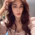 Meera Chopra Instagram - Ready to go!! #nightout #gettingready #hairstyles #instareels #funnyreels #nightlife #lifeisbeautiful #instafashion #instastyle
