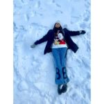 Meera Chopra Instagram - My happy moment!! #snow #zenmode #kashmir #solotrip #holidays #life #travel #mountaingirls