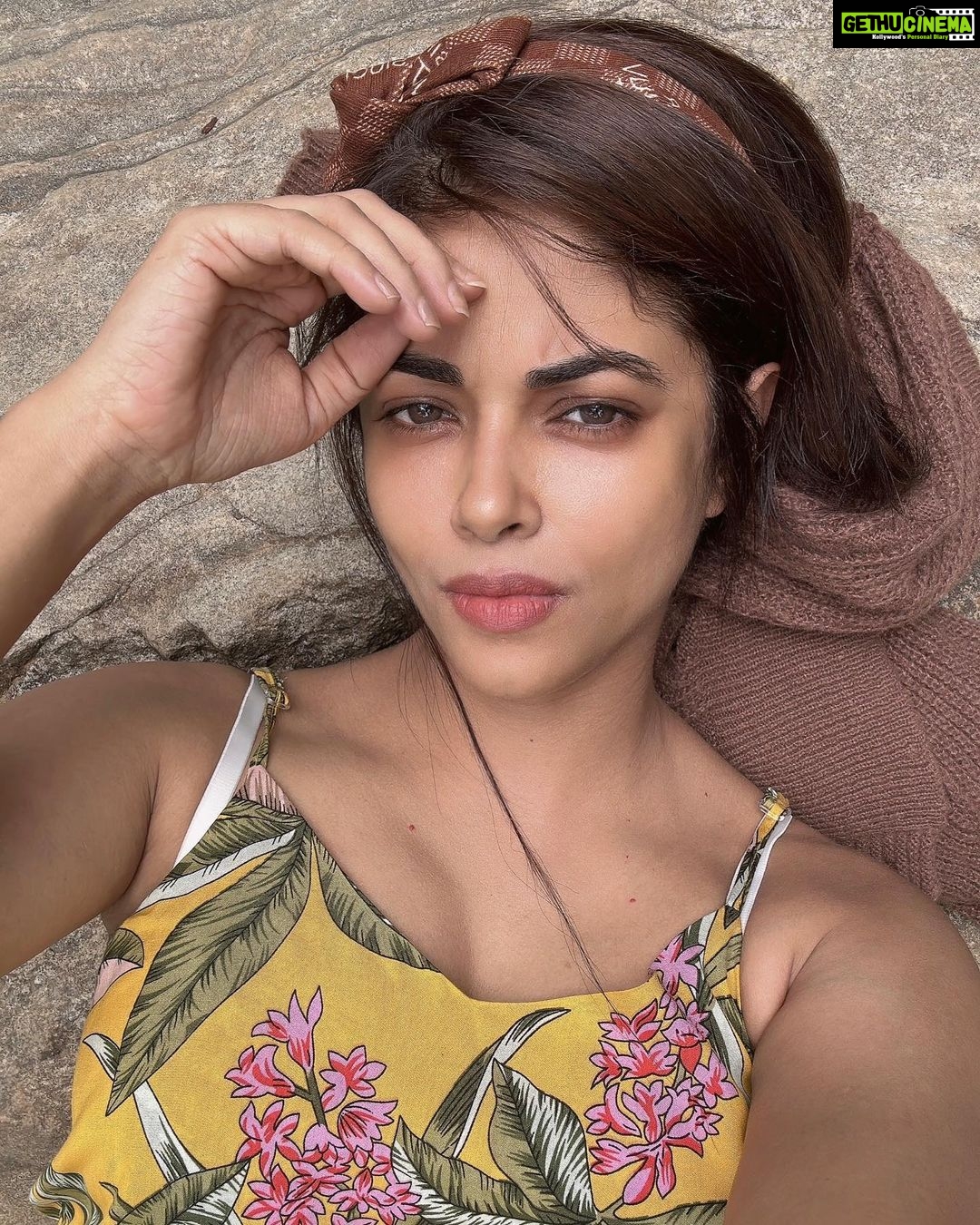 Meera Chopra - 9.2K Likes - Most Liked Instagram Photos