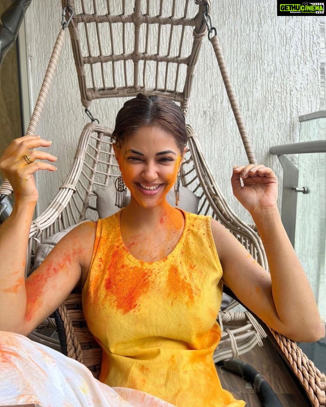 Meera Chopra Instagram - Happy holi! #happyholi #holi #indianfestival #colors #love #celebration
