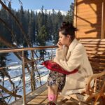 Meera Chopra Instagram – Getting addicted to the scenery!! 
#travel #solotrips #tranquility #snow #mountains #mountaingirl #peace #instapic #traveladdict #beautifulnature #kashmir #gulmarg #wintermood Gulmarg, Kashmir