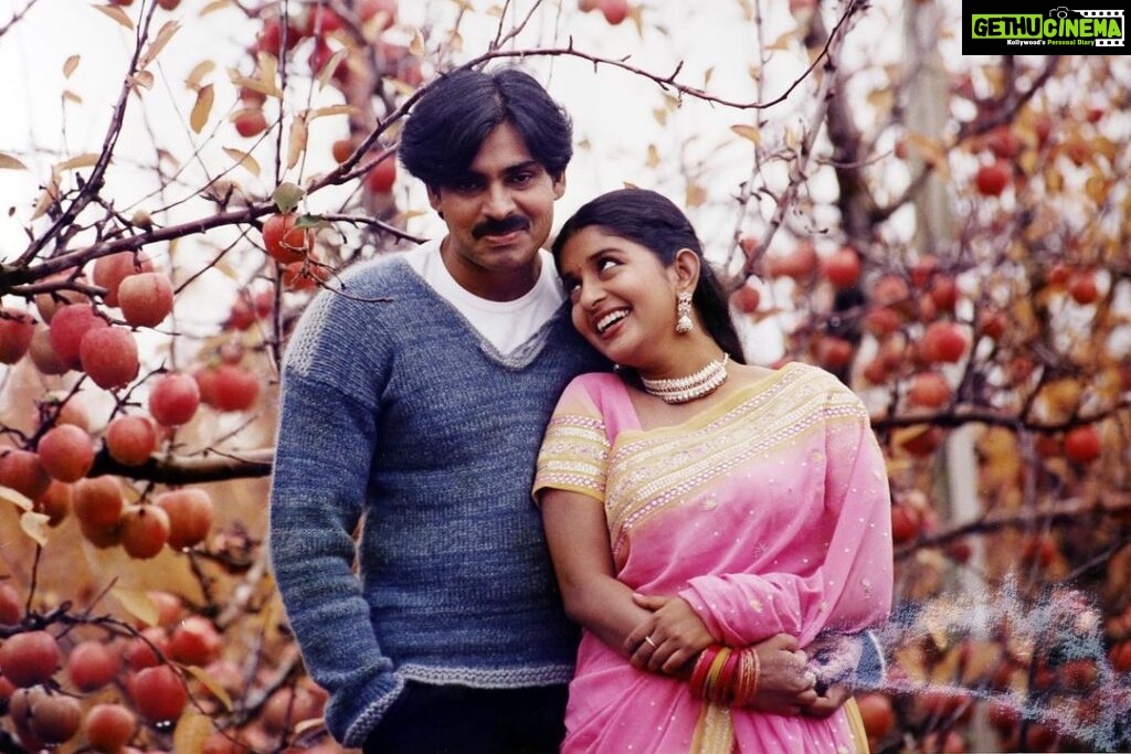 Meera Jasmine Instagram - As ‘Gudumba Shankar’ re-releases tomorrow after almost two decades on the occasion of Pawan Kalyan Garu’s birthday, here is looking back to these priceless memories that I have kept safe in the treasure trove of my home and heart. An experience and an encounter that has altered the very core of the artist and the individual in me and has been instrumental in shaping my journey in art and in life. His generosity, kindness, empathy, compassion, and futuristic perspectives on all things that truly matter have always remained as yardsticks that helped me navigate through all sails and all phases. It’s an absolute honor to be sharing these core memories that have stayed with me all along, unaltered amidst all the change of seasons. Here is wishing the entire world for this phenomenal human being and a wonderful artist for all that he embarks upon. You inspire ♾Sending infinite love to the entire team of ‘Gudumba Shankar’ and all our well-wishers and media for the consistent unwavering support and love. And despite it all… art always finds its way back into our lives. Love, Meera ♥♾ #GudumbaShankar #PawanKalyan #Nagababu #Telugu #TeluguCinema #Throwback #Memories #Being #OnwardsAndUpwards #MJ @pawankalyan @nagababuofficial