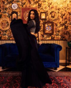 Meera Jasmine Instagram - The mystic hues of old world charm 🌗✨

Photography : @vaffara_

Stylist : @asaniya_nazrin

Makeup : @unnips

Outfit : @dhaga_ki_kahani

Accessories : @goodwillcollectionskerala

#BackToBlack #OnwardsAndUpwards #Being #MJ