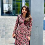 Meera Nandan Instagram - Playing with the sunlight 🌞 #wednesday #blah #love #sunlight #shadows #happy #allheart #floral #instagood #instalove #positivevibes Dubai, United Arab Emirates