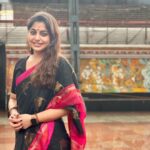 Meera Nandan Instagram – ഗുരുവായൂരമ്പല നടയിൽ #blissful #favourite #blessings #happy #soulful #bliss #guruvayur #allsmiles #krishna #♥ Guruvayoor, India