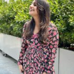 Meera Nandan Instagram - Weekend chiri 😁 #candid #happyweekend #love #grin#positivevibes #instagood #friyay #allsmiles Dubai Design District