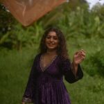 Meera Nandan Instagram - Just feeling playful 💜 @parvathy.prasad_ @unnips @resha_by_rehana_shana @bcos_its_silver #onlylove #playful #kerala #kochi #green #violet #violetevergarden #instagood #positivevibes #happyweekend #sunday #love #allheart #fun #funday #romance Dubai, United Arab Emirates