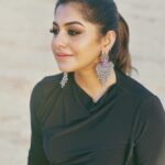 Meera Nandan Instagram - Weekend mood 🎈 📸 @iarjunphotography #happyweekend #friyay #closeup #love #allsmiles #onlylove #positivevibes #dubai #instagood #picoftheday #sunrise #iphonephotography #mydubai #lol Dubai, United Arab Emirates