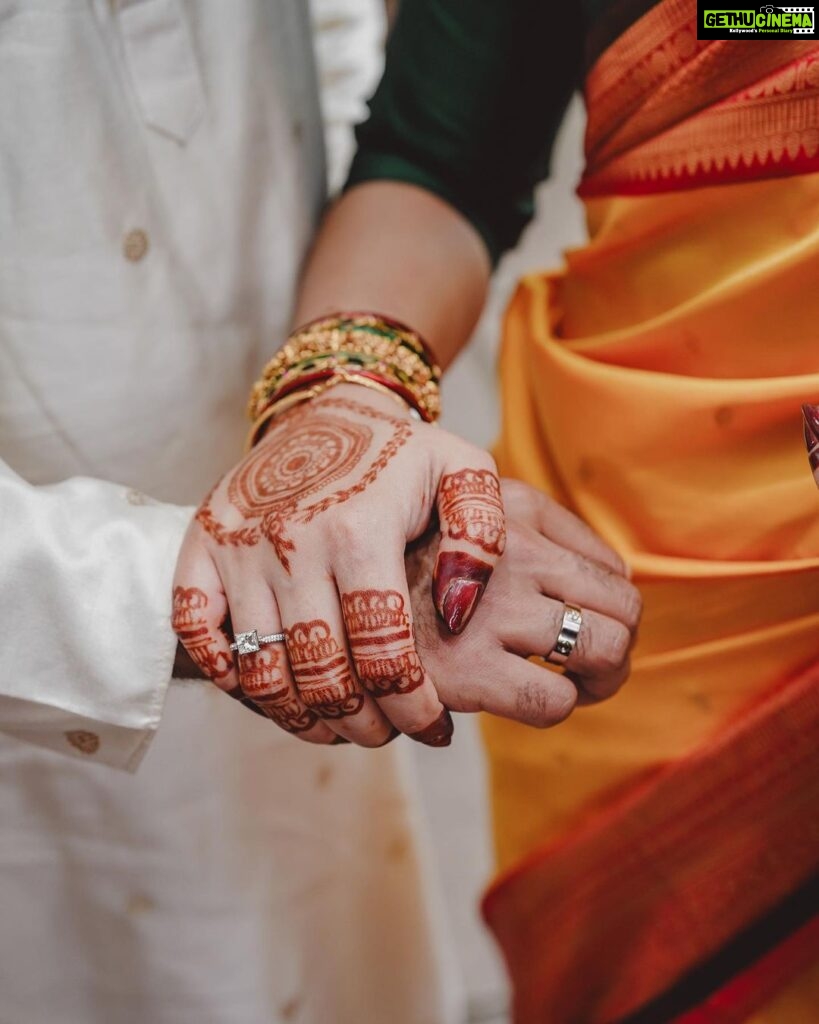 Meera Nandan Instagram - ♾ For life ♥ Photographer : @lightsoncreations Makeup : @unnips Styled by : @styledbysmiji Jewellery : @amaera_jewels #engaged #love #finally Kochi, India