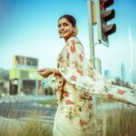 Meera Nandan Instagram - ഐശ്വര്യത്തിന്റെയും സമ്പത്സമൃദ്ധിയുടെയും നല്ല ഒരു ഓണം ആശംസിക്കുന്നു 🌼🌸 Photography @shamseersiddique Costume @bdesi_by_aarushi Jewellery @bhimajewellersme Hair @alsadiqbeautysaloon #happyonam #thiruvonam #onam #happiness #mydubai #onamindubai #allheart #onlylove #kerala #positivevibes #instagood #sareelove Dubai, United Arab Emirates