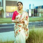 Meera Nandan Instagram – ഐശ്വര്യത്തിന്റെയും സമ്പത്സമൃദ്ധിയുടെയും നല്ല ഒരു ഓണം ആശംസിക്കുന്നു 🌼🌸

Photography @shamseersiddique 
Costume @bdesi_by_aarushi 
Jewellery @bhimajewellersme 
Hair @alsadiqbeautysaloon 

#happyonam #thiruvonam #onam #happiness #mydubai #onamindubai #allheart #onlylove #kerala #positivevibes #instagood #sareelove Dubai, United Arab Emirates