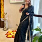 Meera Nandan Instagram – Who said you can’t wear black saree for onam 😁🖤

ഉത്രാടദിനാശംസകൾ 🌼

#onam #blacksaree #love #onamwishes #happyonam #onamindubai #pravasi #naadu #happy #instagood #kerala #positivevibes #allsmiles Dubai, United Arab Emirates