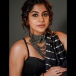 Meera Nandan Instagram - 🖤 @jiksonphotography @unnips @roukabysreejithjeevan @srindaa #blacksaree #love #only #friends #sareelove #instagood #positivevibes #just #kochi #saturday #happyweekend #saturdays #saree #indian Dubai, United Arab Emirates