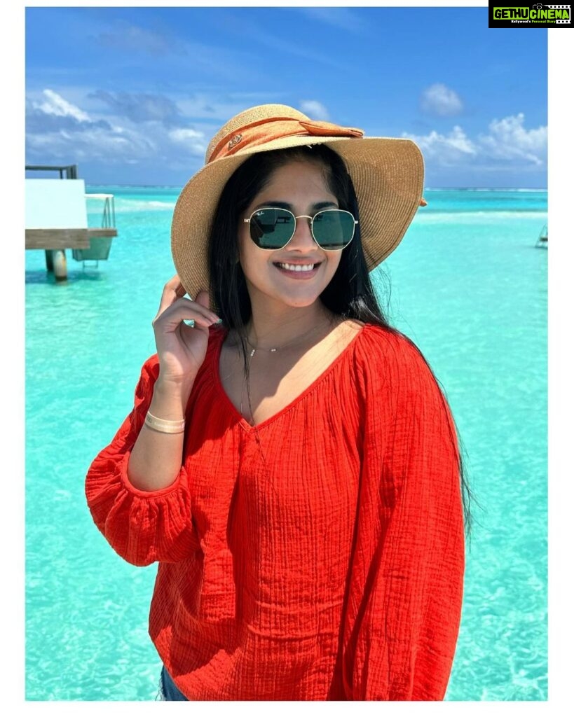Megha Akash Instagram - ~ less Monday, more summer 🧡 @pickyourtrail @riuhotels #Pickyourtrail #HasslefreeHolidays #LetsPYT #RiuPalace #PickyourtrailToRiuPalace Hotel Riu Palace Maldivas