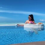 Megha Akash Instagram - I sea you 🌊 @pickyourtrail @riuhotels #Pickyourtrail #HasslefreeHolidays #LetsPYT #RiuPalace #PickyourtrailToRiuPalace Hotel Riu Palace Maldivas
