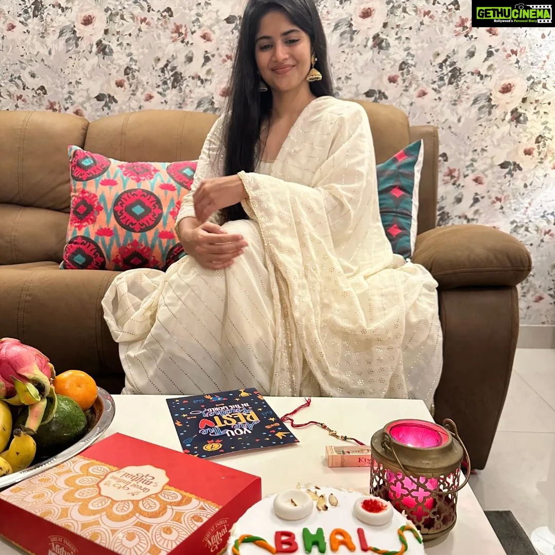 Megha Akash Instagram - Rakhi, the thread of love, is a bond that sweetens and tightens relationships. And what better way to make bonds even sweeter than celebrating with the delightfulness of CakeZone!😋 This Raksha Bandhan, express your love and affection by surprising your sibling with their favorite treat from CakeZone's exclusive collection of special Rakhi cakes. Order now and make this Raksha Bandhan special! #rakshabandhan #sweetdelights #cakezone #siblingbond #specialrakhicakes #rakshabandhanspecial #celebratewithus🎉🎊#cakezonedelivery #ordernow