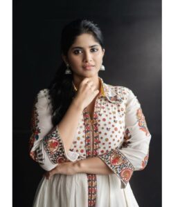 Megha Akash Instagram - •🤍•

Styled by @officialanahita 
Outfit: @shraddharambhia_official x @viralmantra
Pic: @srujanluckyphotography

#work #love #hyderabad