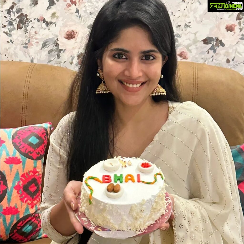 Megha Akash Instagram - Rakhi, the thread of love, is a bond that sweetens and tightens relationships. And what better way to make bonds even sweeter than celebrating with the delightfulness of CakeZone!😋 This Raksha Bandhan, express your love and affection by surprising your sibling with their favorite treat from CakeZone's exclusive collection of special Rakhi cakes. Order now and make this Raksha Bandhan special! #rakshabandhan #sweetdelights #cakezone #siblingbond #specialrakhicakes #rakshabandhanspecial #celebratewithus🎉🎊#cakezonedelivery #ordernow