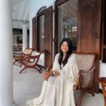 Megha Akash Instagram – She wasn’t given wings to see the world from a tree 🤍 
•atticus• 

#travel #love #wander Colombo, Sri Lanka