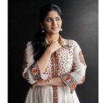 Megha Akash Instagram - •🤍• Styled by @officialanahita Outfit: @shraddharambhia_official x @viralmantra Pic: @srujanluckyphotography #work #love #hyderabad