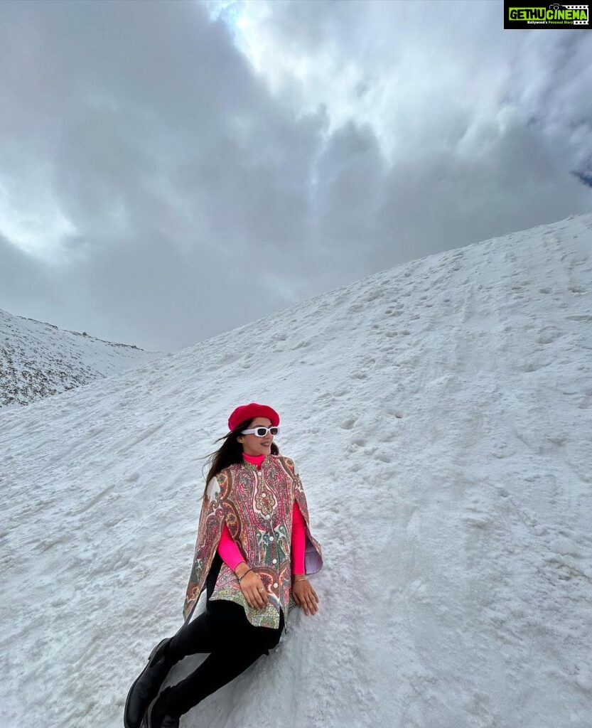 Mehrene Kaur Pirzada Instagram - ❄️ Khardung La: World's Highest Motorable Pass