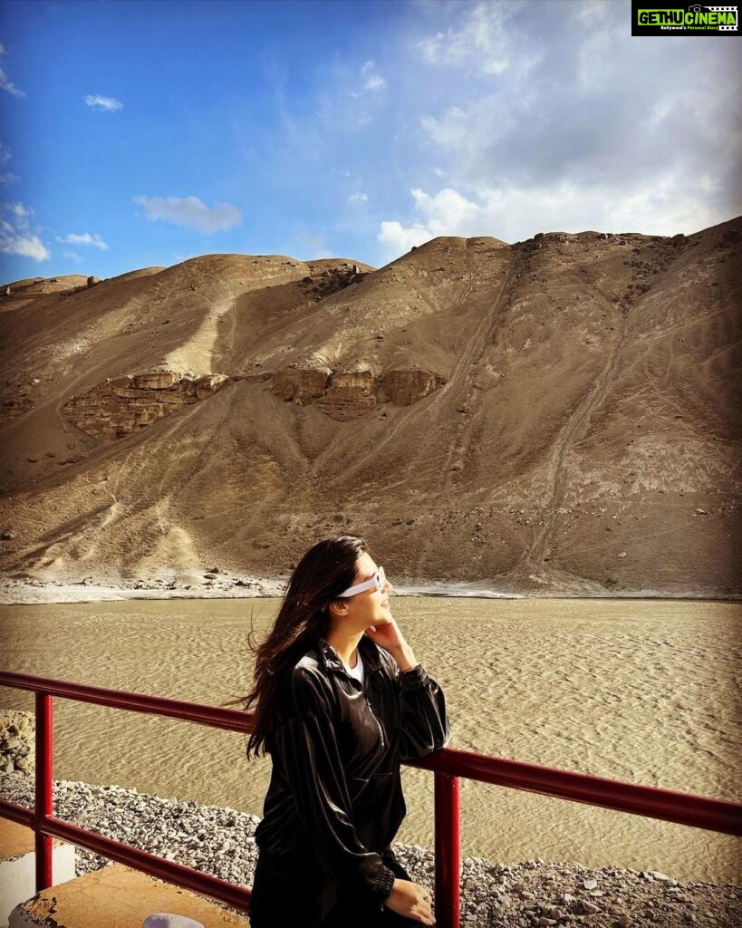 Mehrene Kaur Pirzada Instagram - ⛰️🥰 #ladakh Nimo, Leh