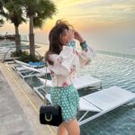 Mehrene Kaur Pirzada Instagram – Sunsets 🌅😍 Address JBR