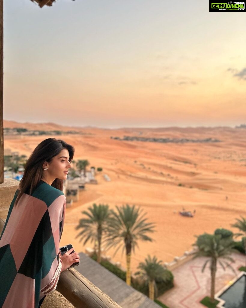 Mehrene Kaur Pirzada Instagram - रेगिस्तान में 🏜️ Qasr Al Sarab Desert Resort by Anantara