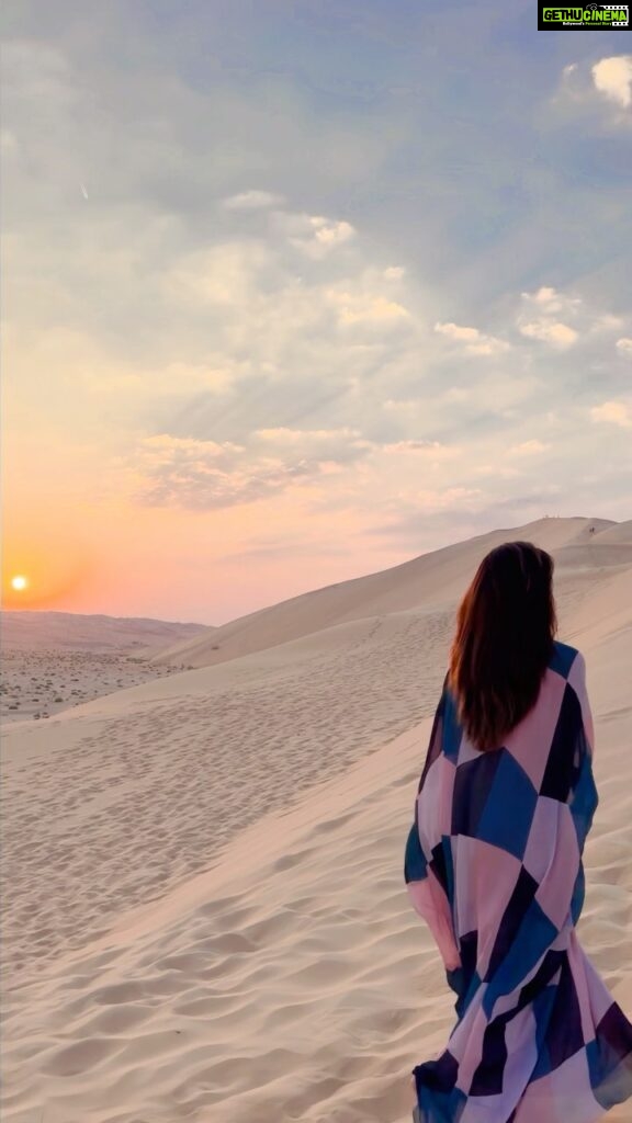 Mehrene Kaur Pirzada Instagram - An Arabian escape 😍 Abu Dhabi’s @anantaraqasralsarab located in world’s largest Empty Quarter : Liwa Desert 🏜️ @visitabudhabi #AnantaraJourneys #UAE #luxurylifestyle #wanderlust #globetrotter #FindYourPace #InAbuDhabi