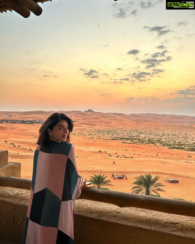 Mehrene Kaur Pirzada Instagram - रेगिस्तान में 🏜️ Qasr Al Sarab Desert Resort by Anantara