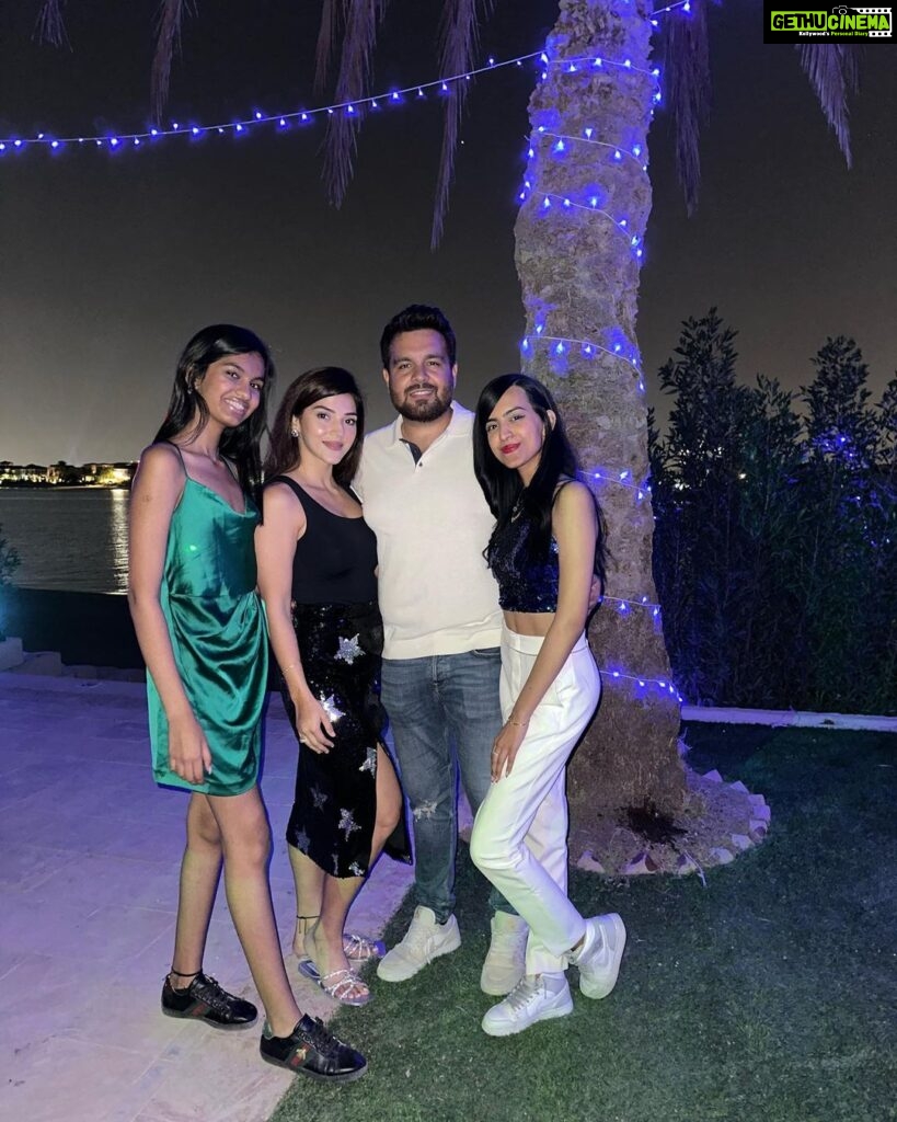 Mehrene Kaur Pirzada Instagram - Hello 2023 😍🥂 🎉 Dubai, United Arab Emirates