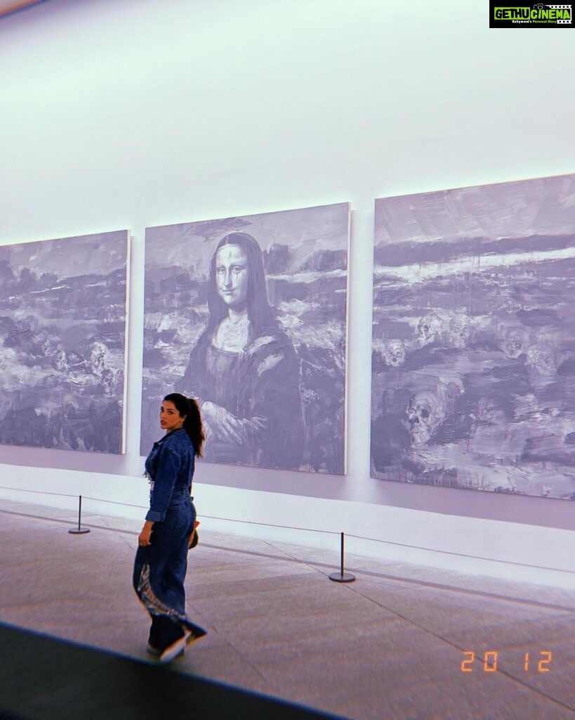 Mehrene Kaur Pirzada Instagram - The greatest traveller is he who has been able to once take a tour around himself! Musse du Louvre - Abu Dhabi is simply WOW! Loved the architecture 🤩 @louvreabudhabi @visitabudhabi #Saadiyatisland #FindYourPace #InAbuDhabi Outfit @reseh_official Louvre Abu Dhabi