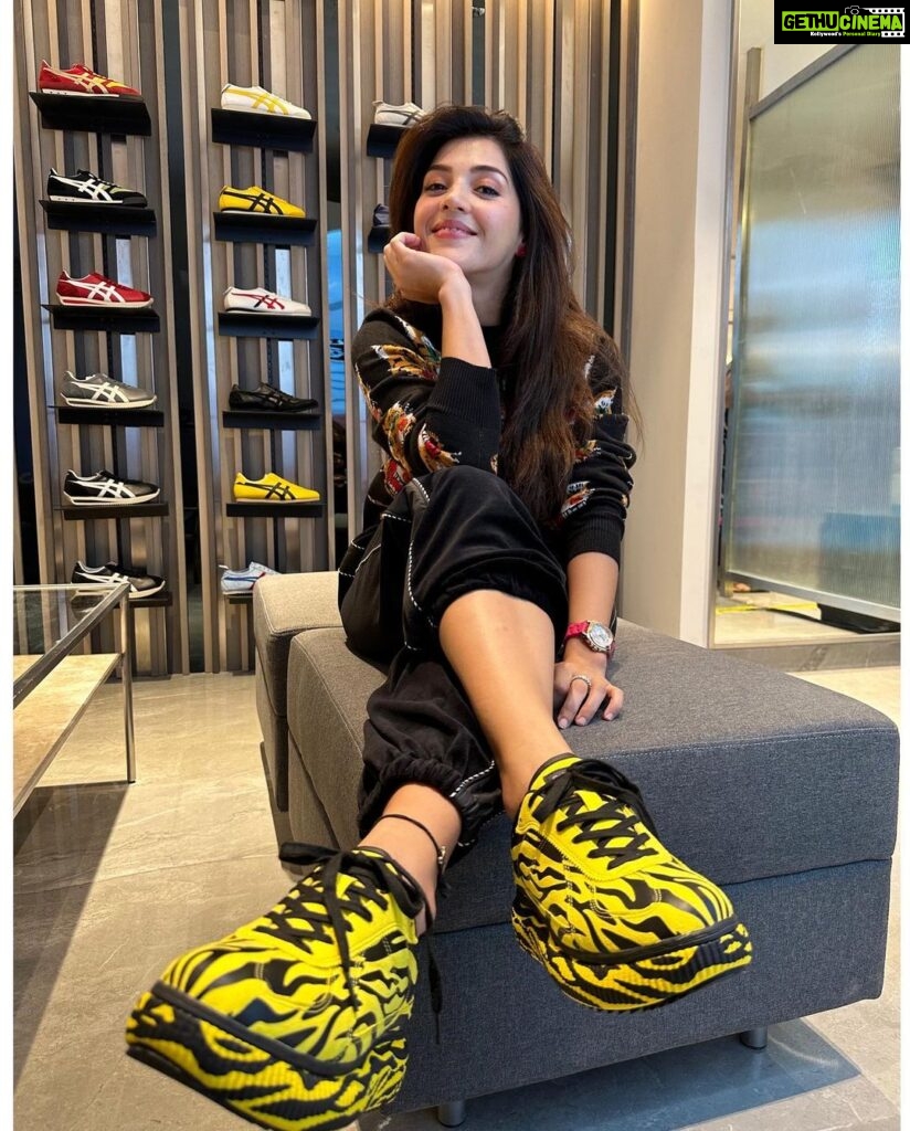 Mehrene Kaur Pirzada Instagram - Attended @onitsukatigerindia ‘s Hyderabad launch party last evening and loved their latest AW22 collection. Sporting my favourite Onitsuka Tiger X URUSEIYATSURA kicks! The DELECITY featuring the Tiger pattern that symbolizes Onitsuka Tiger and the Anime URUSEIYATSURA. @onitsukatigerofficial