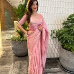 Mehrene Kaur Pirzada Instagram – भारतीय नारी लगे सबसे सुंदर in a  साड़ी 😉 Hyderabad