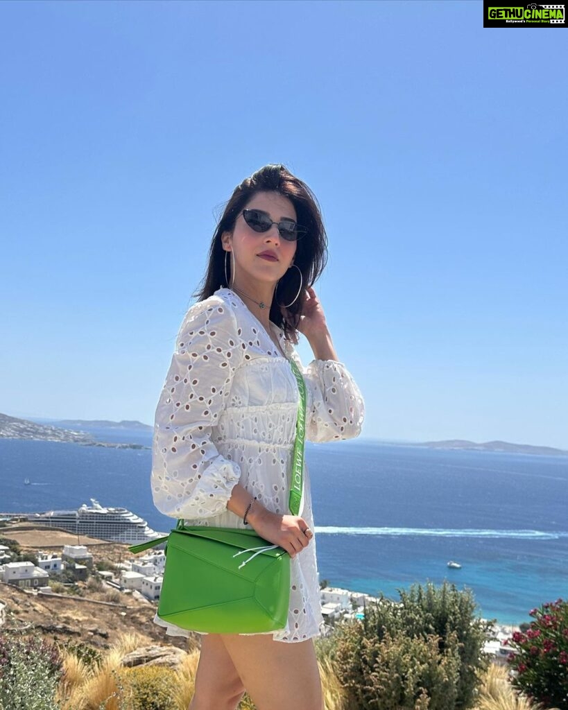 Mehrene Kaur Pirzada Instagram - Mykonos you have my ❤️