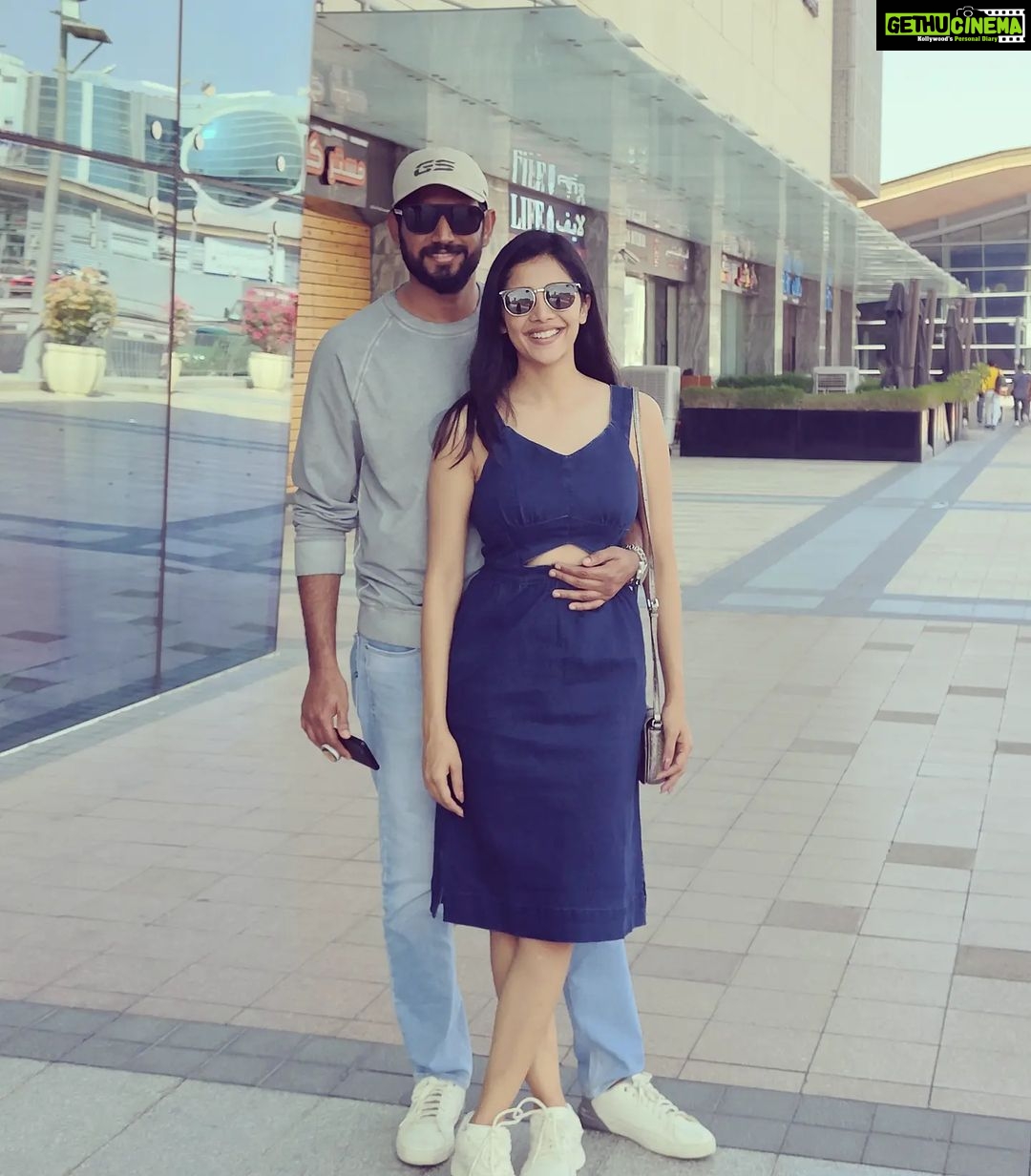 Milana Nagaraj Instagram - Dubai❤ @trawel_mart