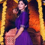 Milana Nagaraj Instagram – Deepavali habbada subhashayagalu🙏
Styling: @tejukranthi
Outfit: @sindhureddyofficial
Accessories: @sunrisesilversmiths
MUA: @makeup_sachin