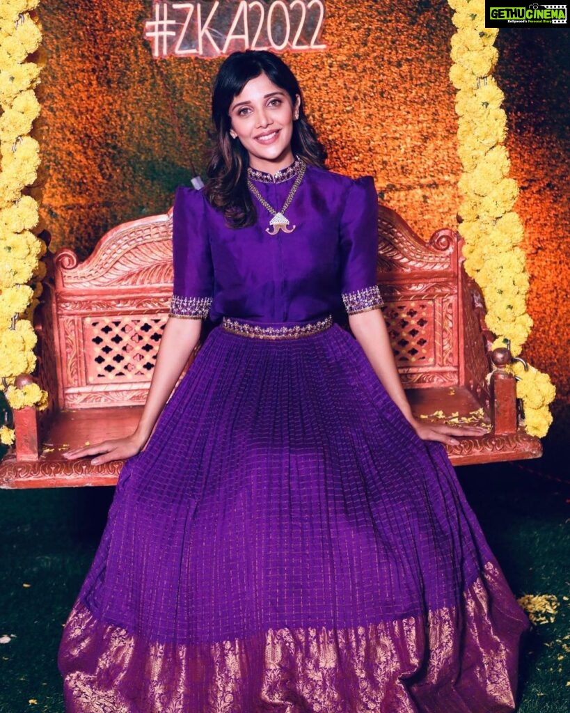 Milana Nagaraj Instagram - Deepavali habbada subhashayagalu🙏 Styling: @tejukranthi Outfit: @sindhureddyofficial Accessories: @sunrisesilversmiths MUA: @makeup_sachin