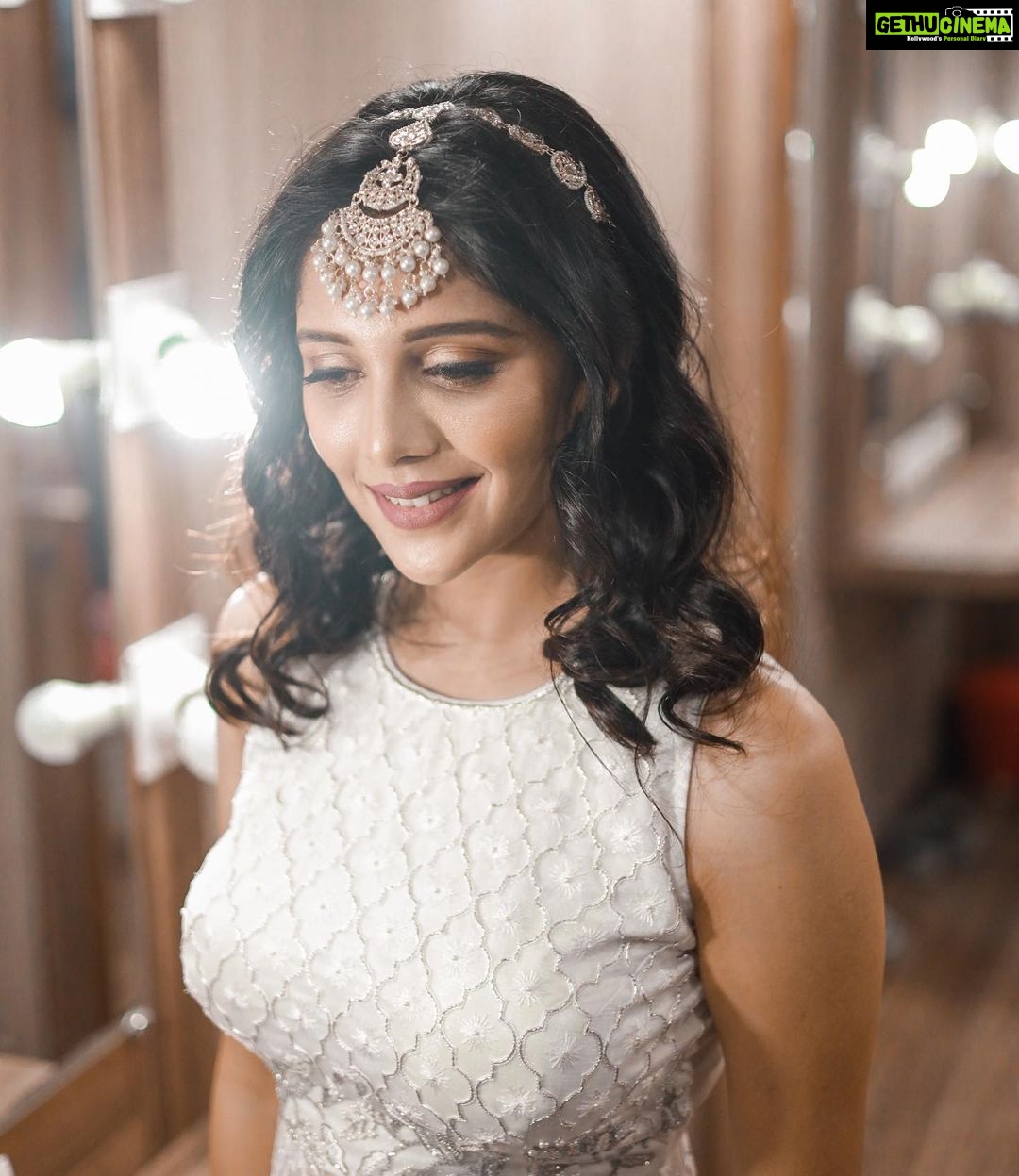 Milana Nagaraj Instagram - YuvaDasara 2022!!🤩 Styling: @tejukranthi Assisted by @khushi_jagadisha Outfit: @lotuslabel.bengaluru PC: @wol_fox_photography
