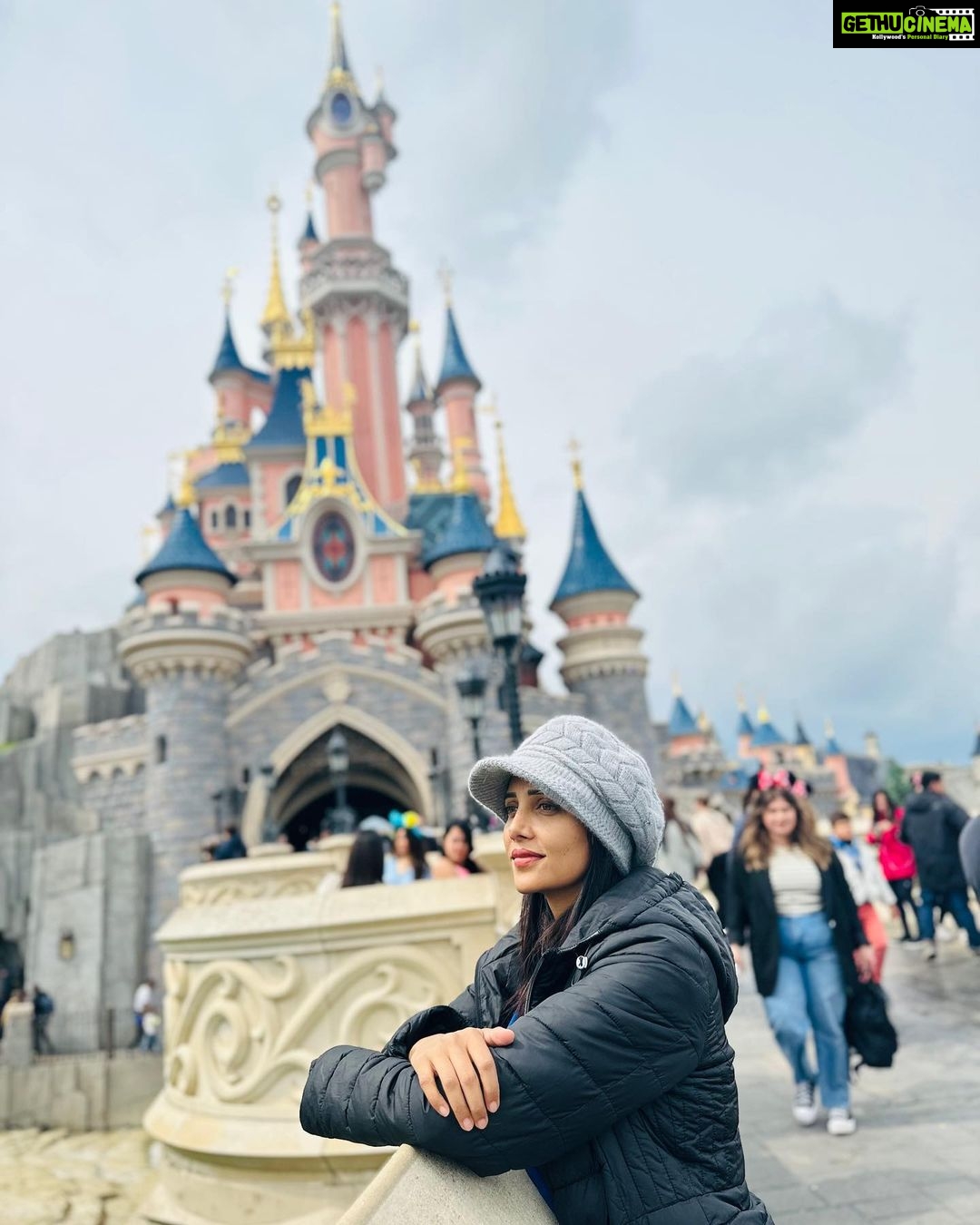 Milana Nagaraj Instagram - A Disney Life for me! Magical✨