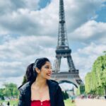 Milana Nagaraj Instagram - Paris♥️ #eiffeltower Paris, France