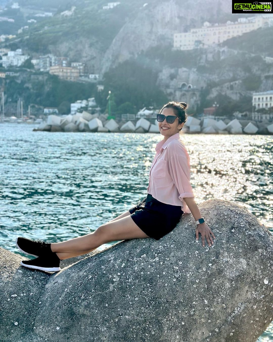 Milana Nagaraj Instagram - Forever chasing the next sunset☀️ #amalficoast #italy #milananagaraj