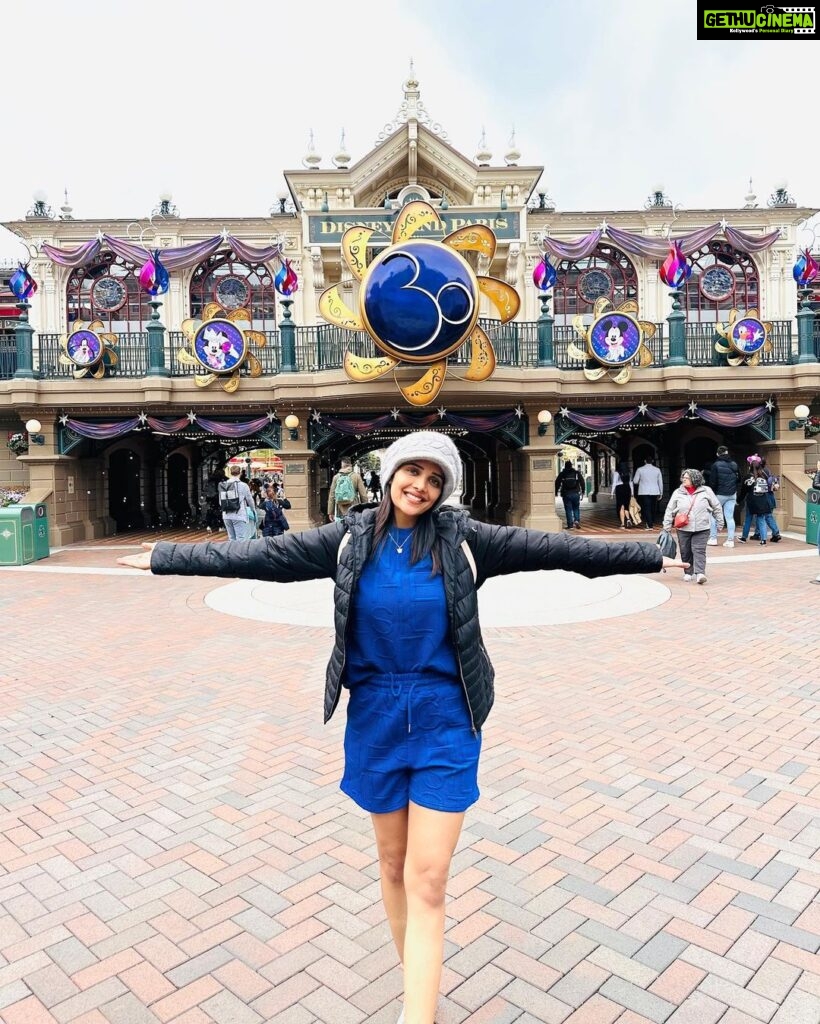 Milana Nagaraj Instagram - A Disney Life for me! Magical✨