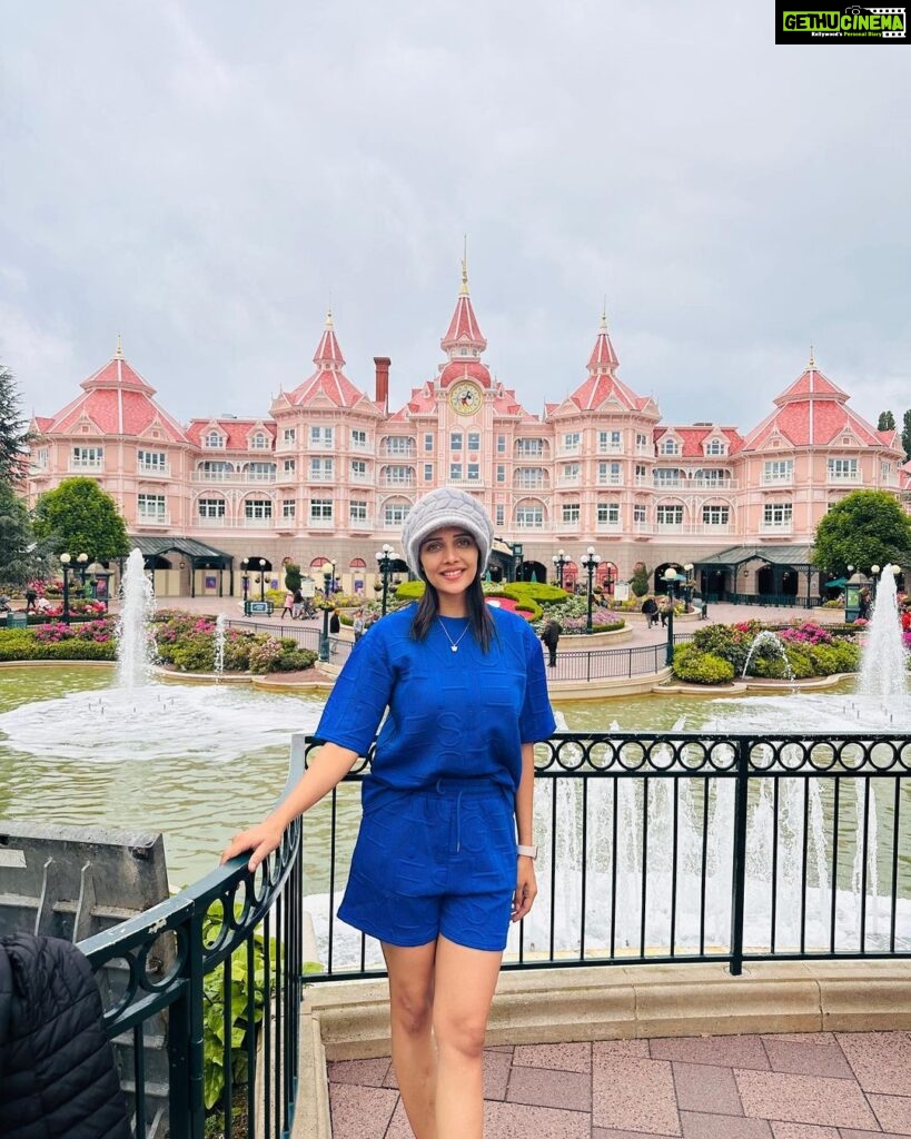 Milana Nagaraj Instagram - A Disney Life for me! Magical✨