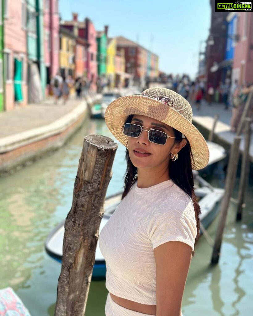 Milana Nagaraj Instagram - Venice ~ Italy♥️ #italy #venice #travel2023 #milananagaraj