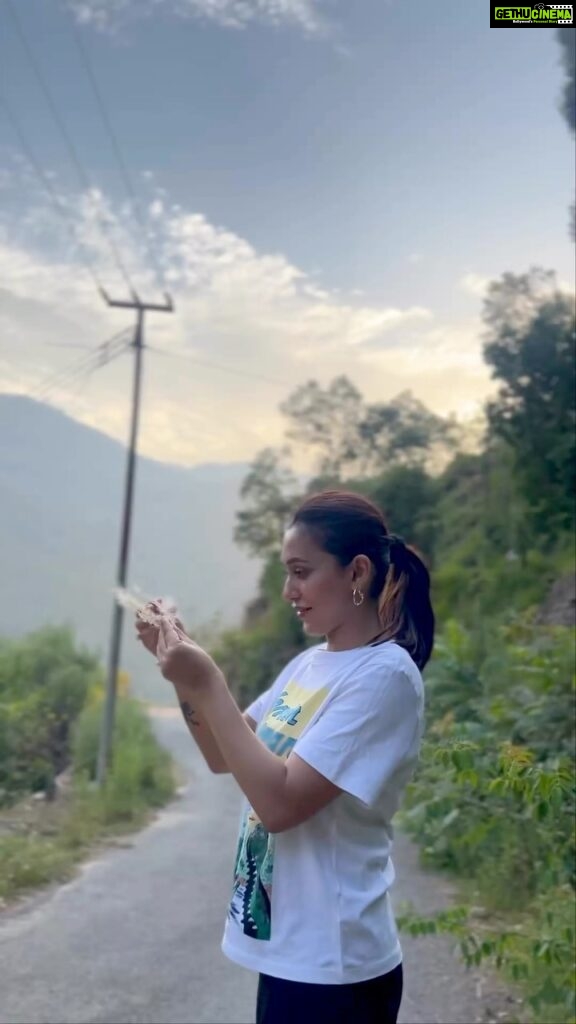 Mimi Chakraborty Instagram - When you are mentally still there🏔️👧🏻🌲