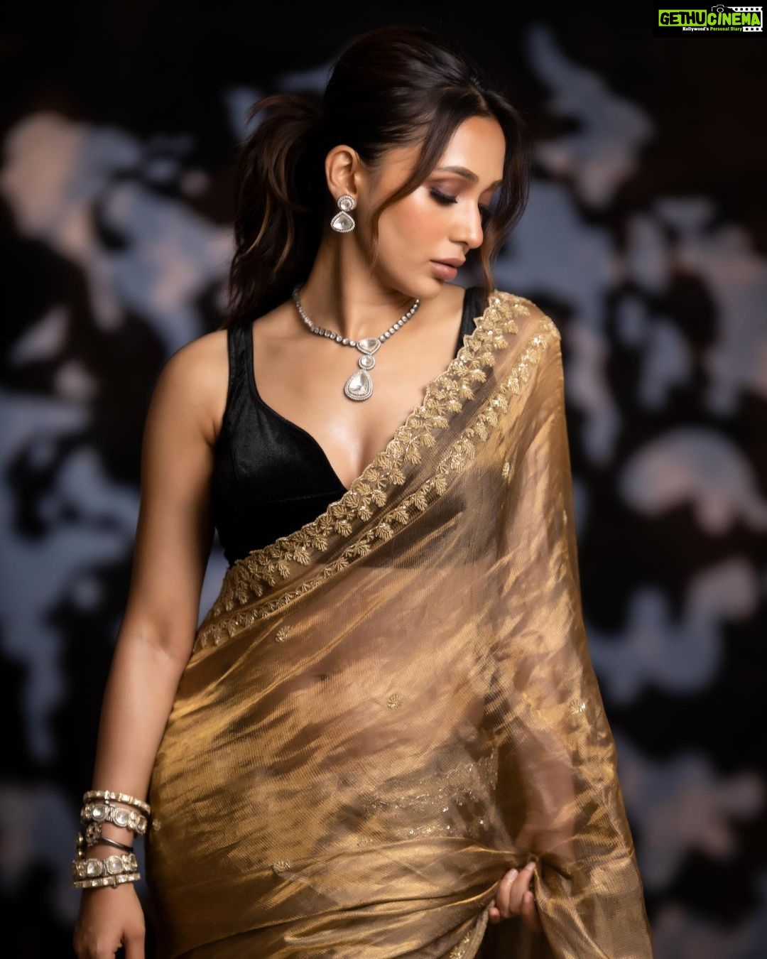 Mimi Chakraborty - 127.2K Likes -